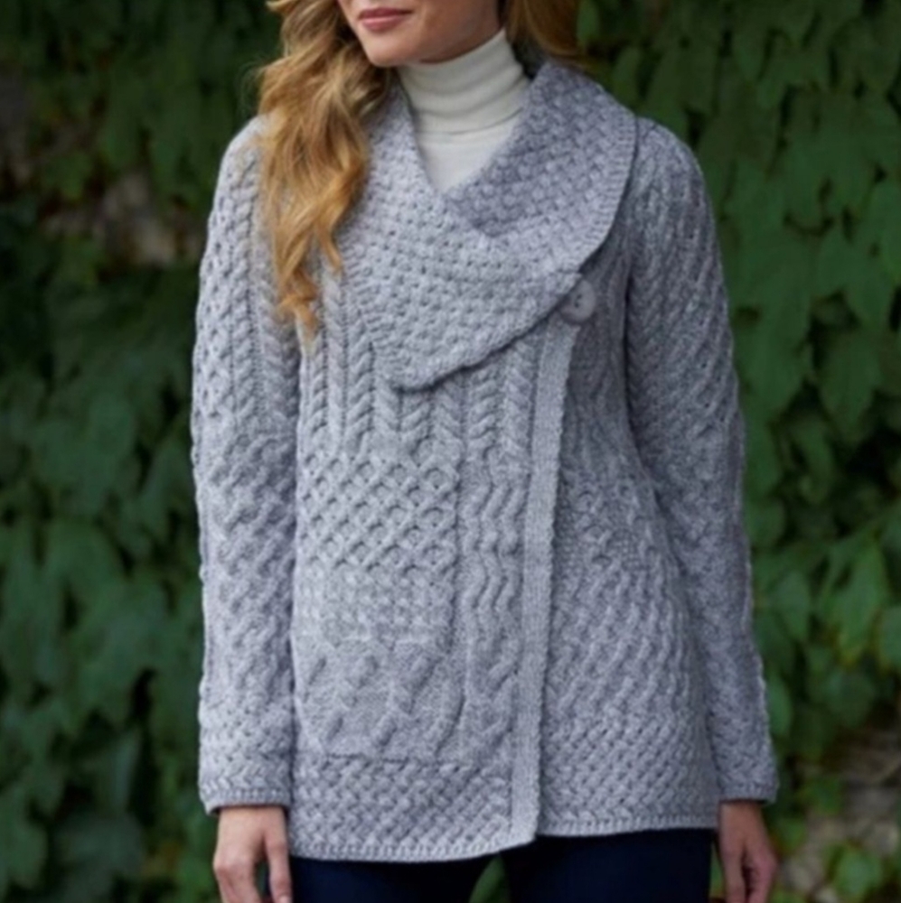 Aran Mor Ireland 100% Merino Wool Cardigan Women's Sweater Cable Knit Shawl S